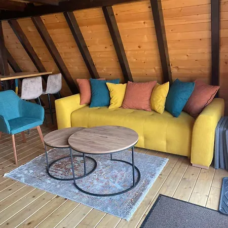 度假居 Dedin Borak